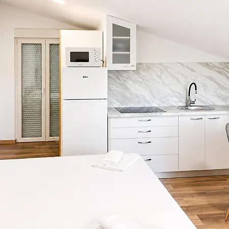 Cozy In Smokvica With House Sea View * Smokvica (Pag)